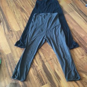 Kohls Maternity Capri length side detail leggings